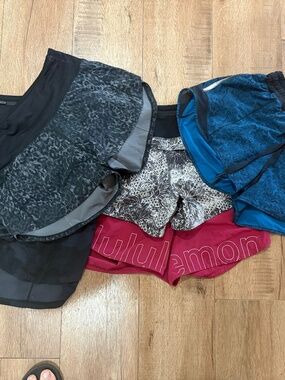 Lululemon BUNDLE Shorts size 4 inseam 4”